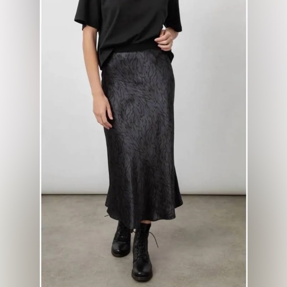 LAST CHANCE! Rails Berlin Slip Satin Crepe Marbled Stretch A-Line Midi Skirt, L